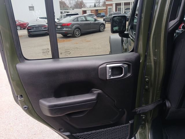 Used 2023 Jeep Wrangler Unlimited Rubicon w/ LED Lighting Group image 44