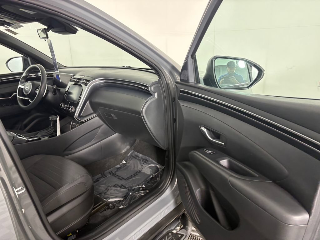 Used 2023 Hyundai Santa Cruz Night AWD/4WD image 35