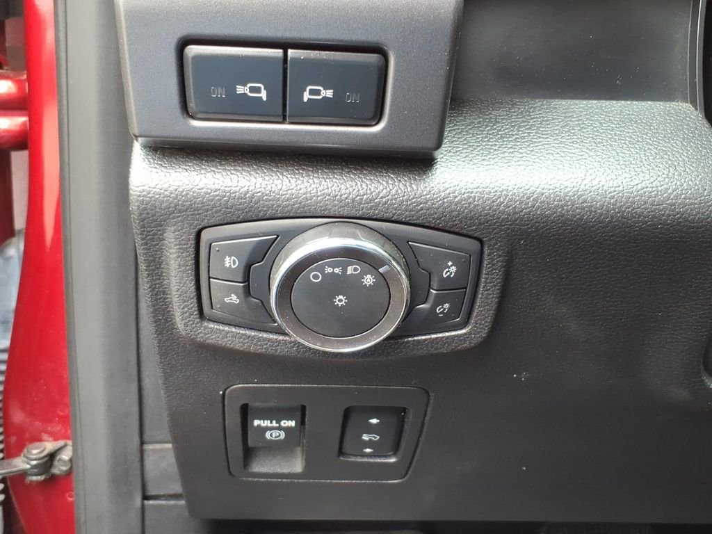 Certified 2018 Ford F150 XLT w/ Equipment Group 302A Luxury AWD/4WD image 15