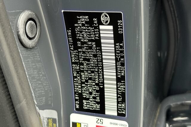 Used 2025 Toyota Camry SE w/ Convenience Package FWD image 27
