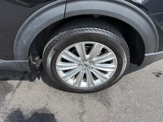 Certified 2022 Ford Explorer Limited w/ Limited Technology Package AWD/4WD image 11