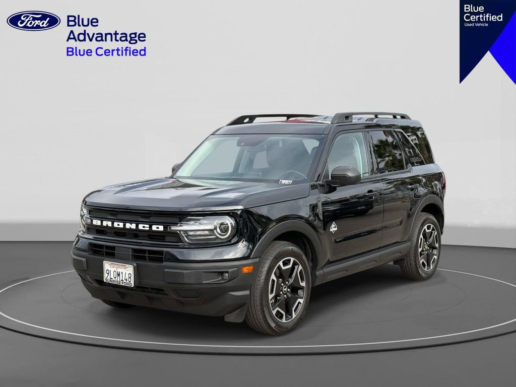 Certified 2024 Ford Bronco Sport Outer Banks w/ Tech Package AWD/4WD image 3