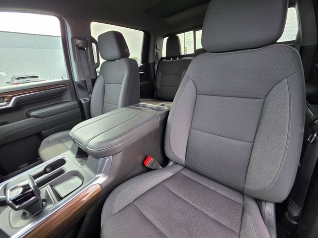 Used 2024 Chevrolet Silverado 1500 LT AWD/4WD image 25