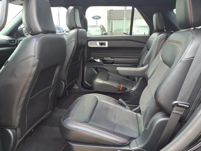 Certified 2024 Ford Explorer ST-Line w/ Class IV Trailer Tow Package AWD/4WD image 10