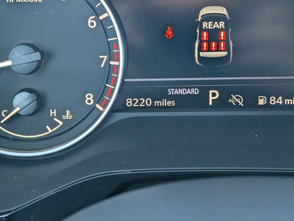 Used 2025 Nissan Pathfinder SV w/ SV Premium Package FWD image 18