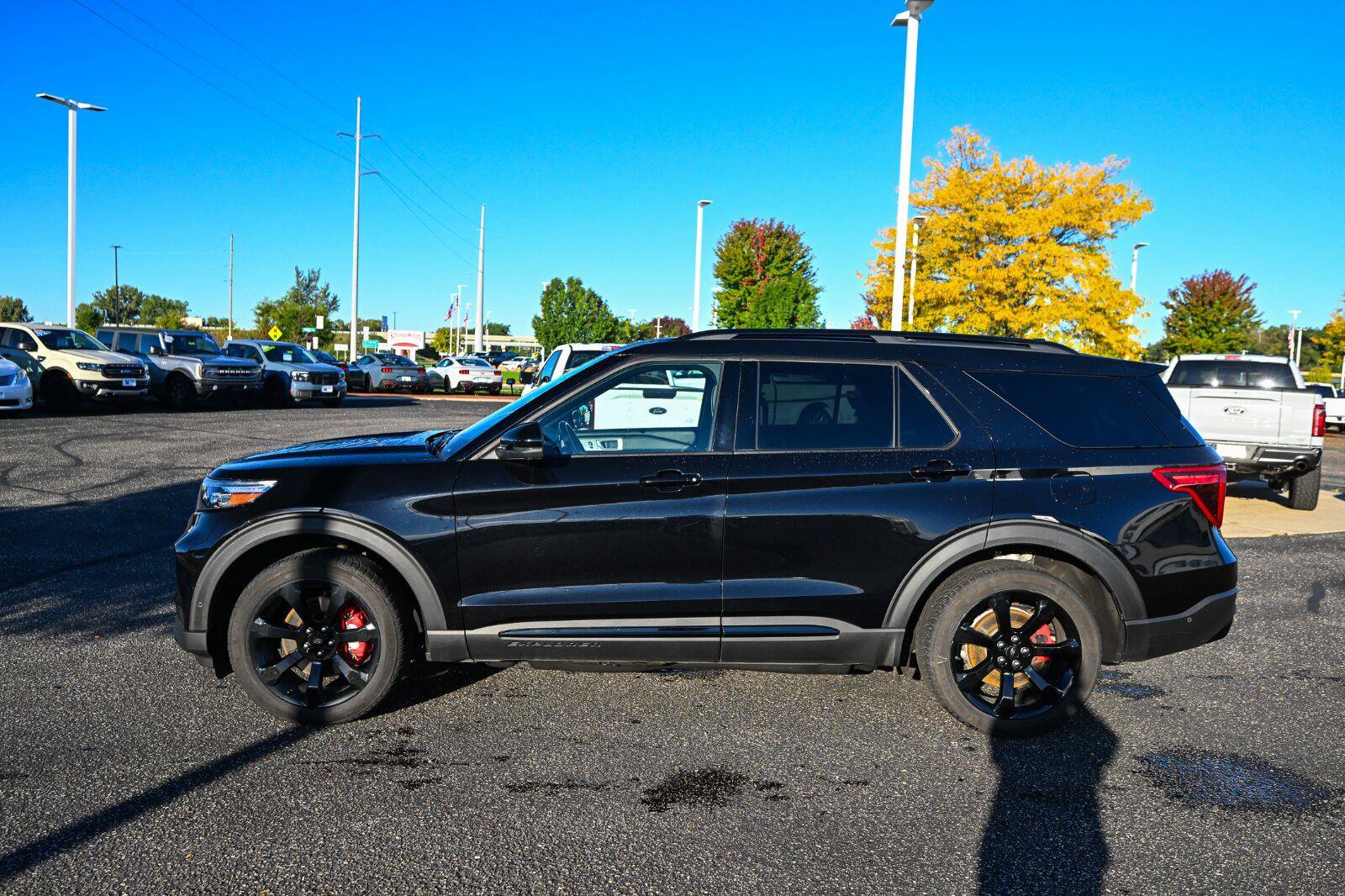 Certified 2020 Ford Explorer ST w/ ST Street Pack AWD/4WD image 8