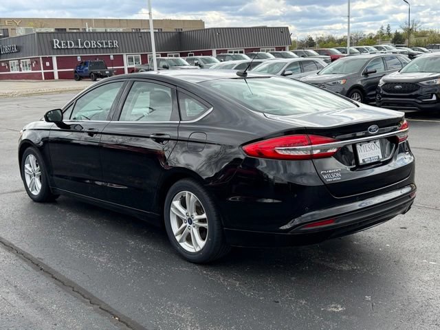 Certified 2018 Ford Fusion SE w/ Fusion SE Technology Package FWD image 4
