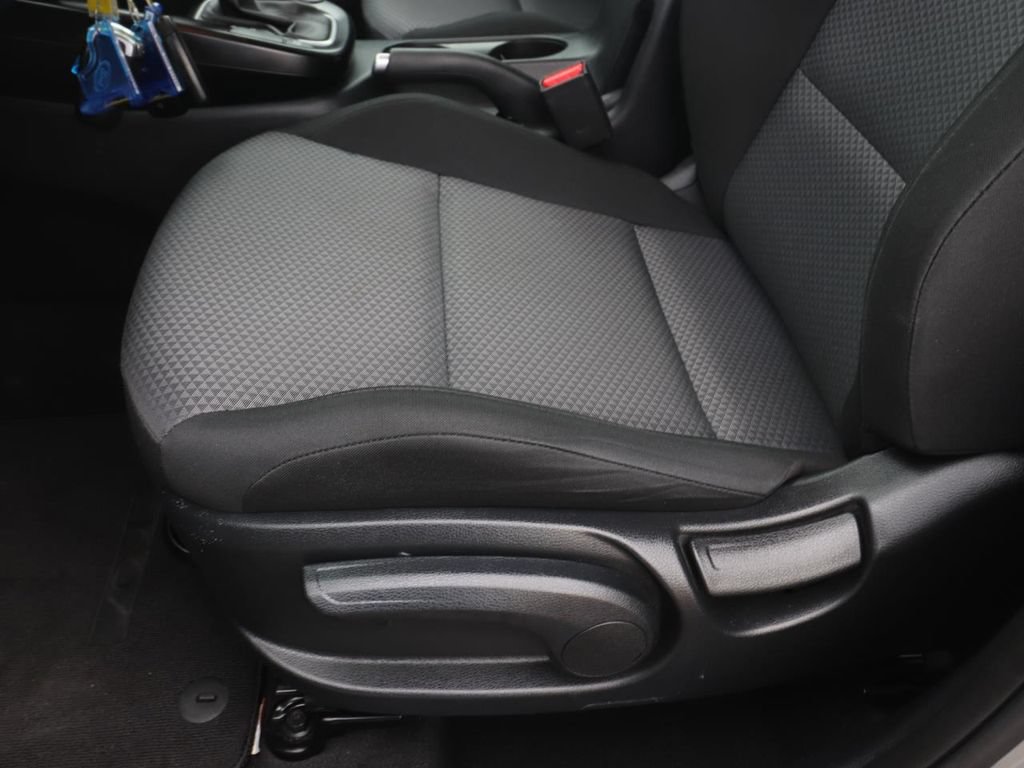 Used 2025 Kia Soul LX FWD image 16