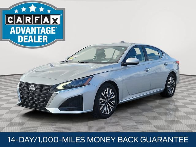 Used 2023 Nissan Altima 2.5 SV FWD image 3