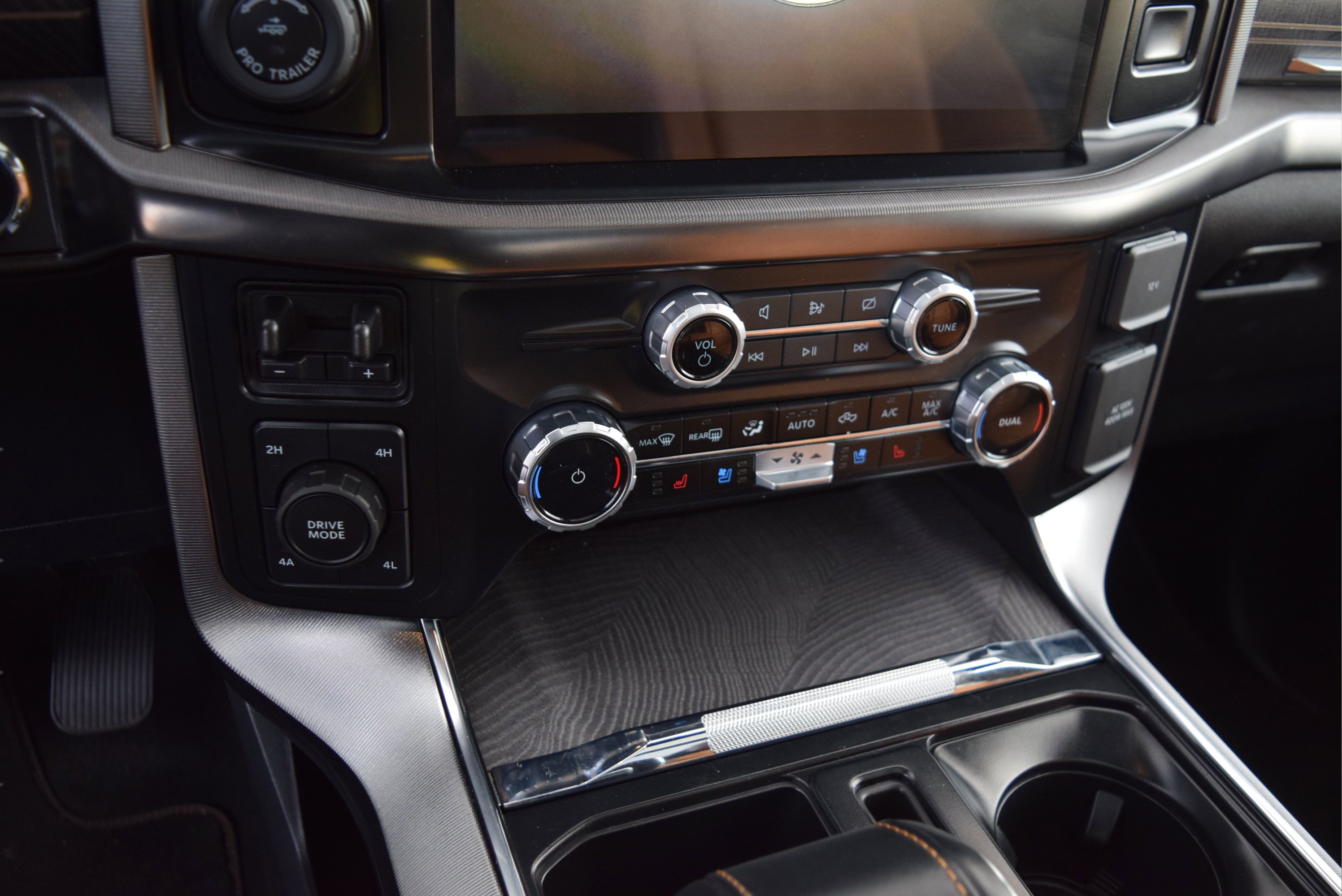 Certified 2023 Ford F150 Platinum w/ Equipment Group 701A High image 15