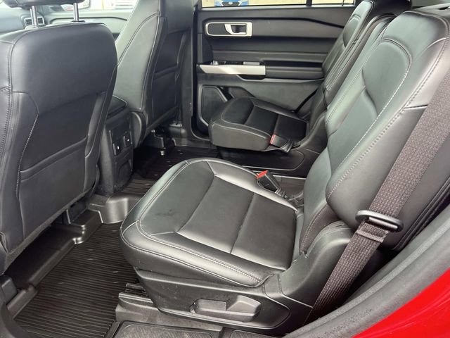 Certified 2024 Ford Explorer XLT w/ Equipment Group 202A image 14