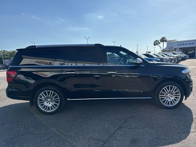 Certified 2024 Ford Expedition Max Platinum RWD image 4