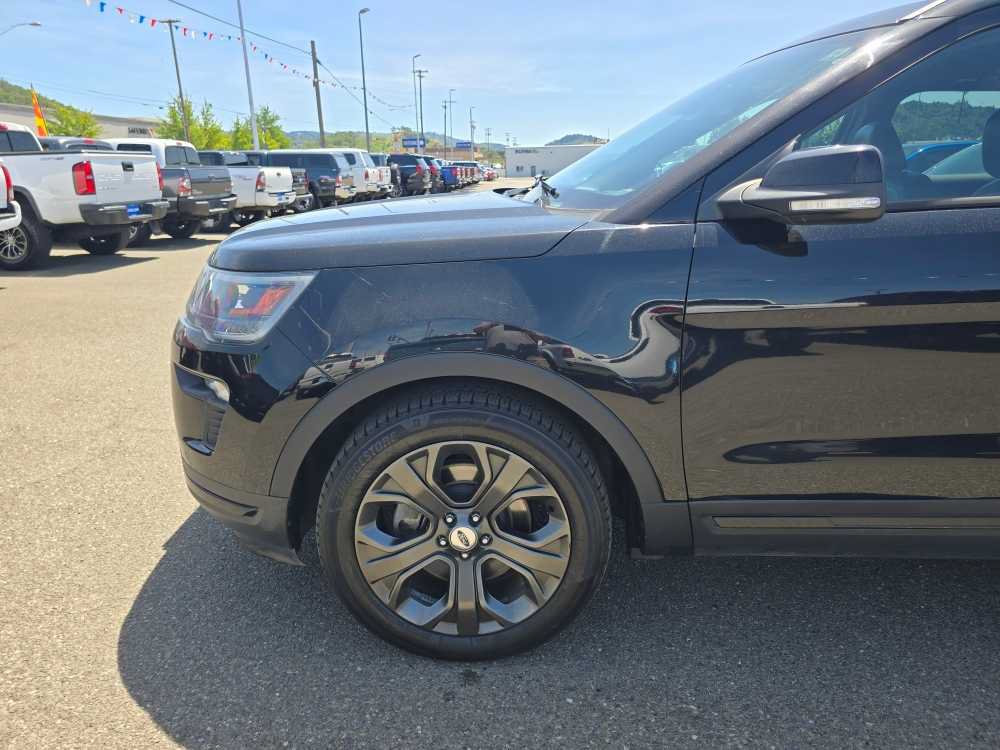Certified 2018 Ford Explorer Sport w/ Equipment Group 401A AWD/4WD image 19