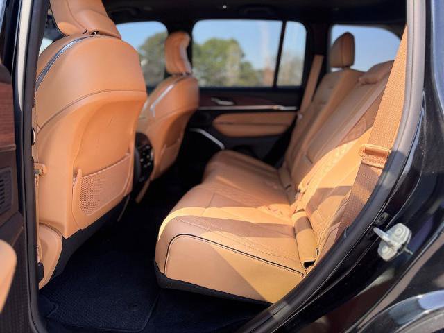 Used 2023 Jeep Grand Cherokee Summit image 15