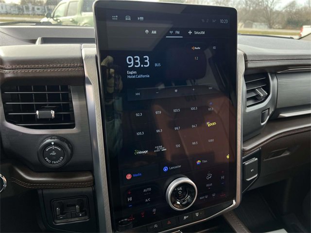 Certified 2024 Ford Expedition Max King Ranch image 19