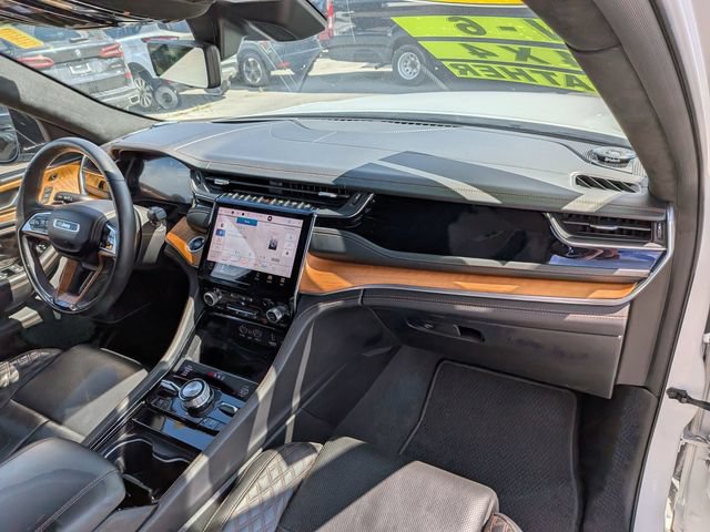 Used 2023 Jeep Grand Cherokee Summit AWD/4WD image 22