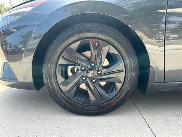 Used 2022 Hyundai Elantra SEL FWD image 10
