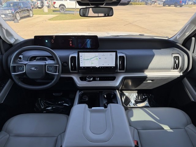 Certified 2025 Ford Expedition Active image 27