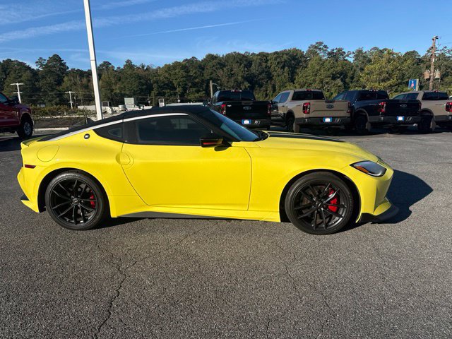 Used 2024 Nissan Z Performance w/ Floor Mat Package RWD image 2
