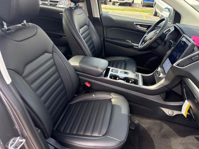 Certified 2024 Ford Edge SEL w/ Convenience Package AWD/4WD image 9