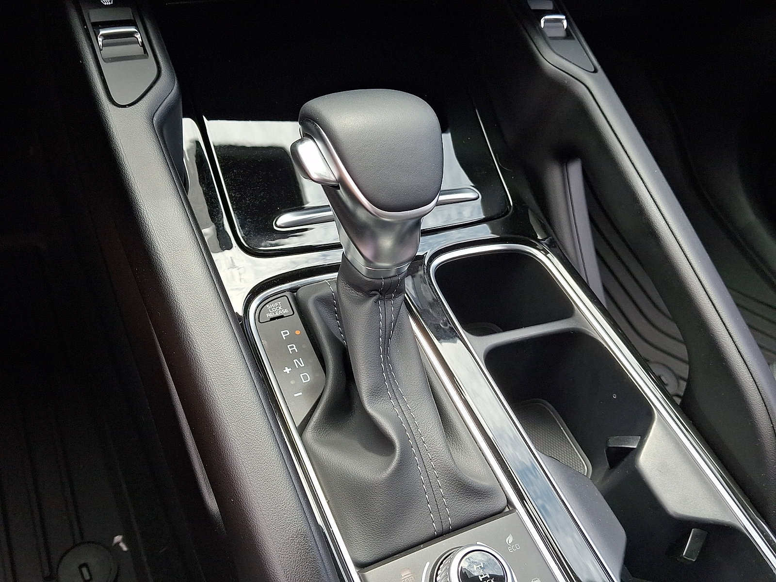 Used 2025 Kia Telluride S AWD/4WD image 22