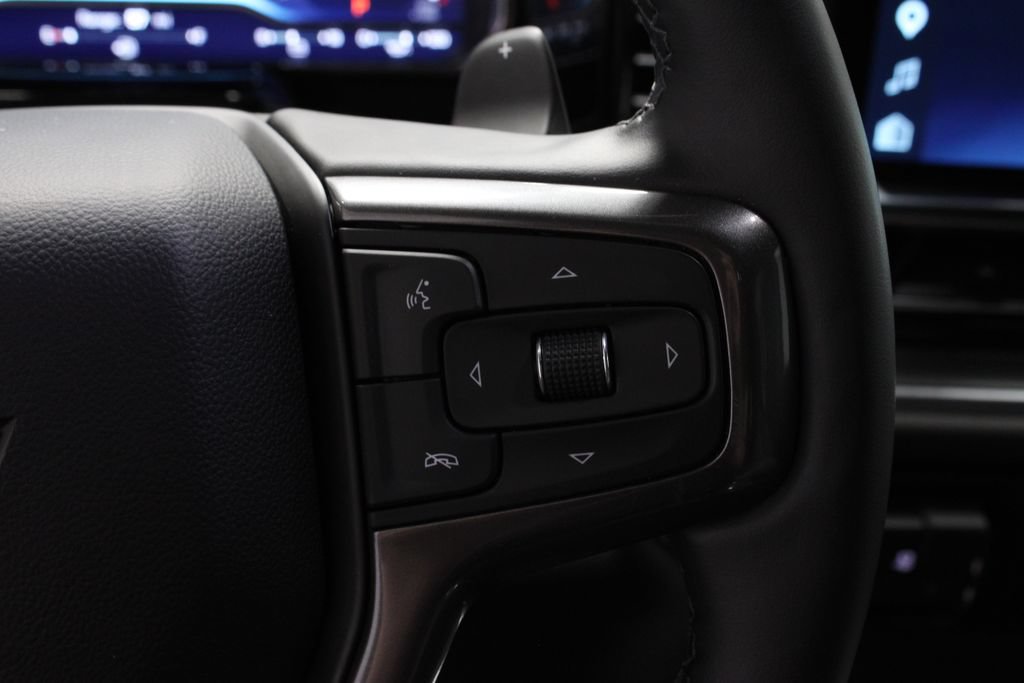 Used 2025 Chevrolet Silverado 1500 High Country w/ High Country Premium Package AWD/4WD image 30