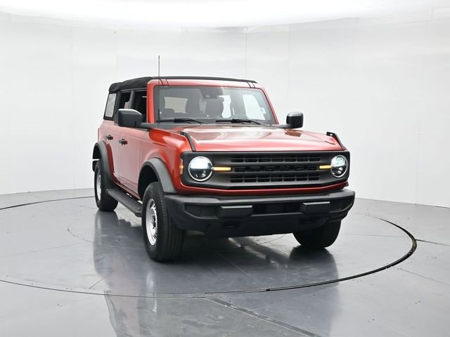 Certified 2023 Ford Bronco 4-Door AWD/4WD image 4