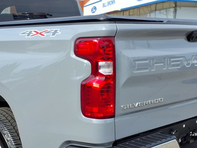 Used 2024 Chevrolet Silverado 1500 LT AWD/4WD image 23