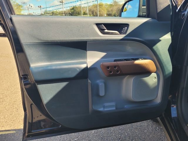 Certified 2022 Ford Maverick Lariat w/ Equipment Group 500A Standard image 16