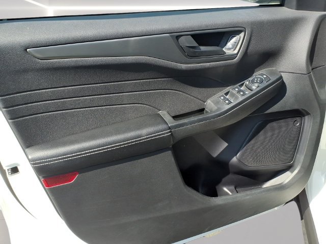 Certified 2023 Ford Escape Active AWD/4WD image 8