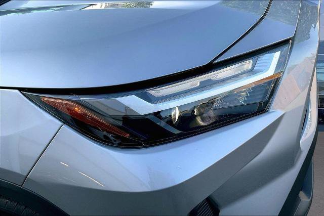 Used 2024 Toyota RAV4 XLE FWD image 32
