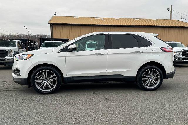 Certified 2022 Ford Edge Titanium AWD/4WD image 6