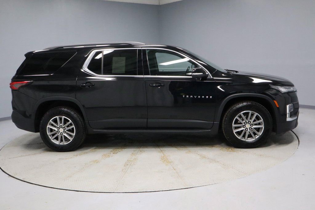 Used 2023 Chevrolet Traverse LT w/ LPO, Floor Liner Package image 6