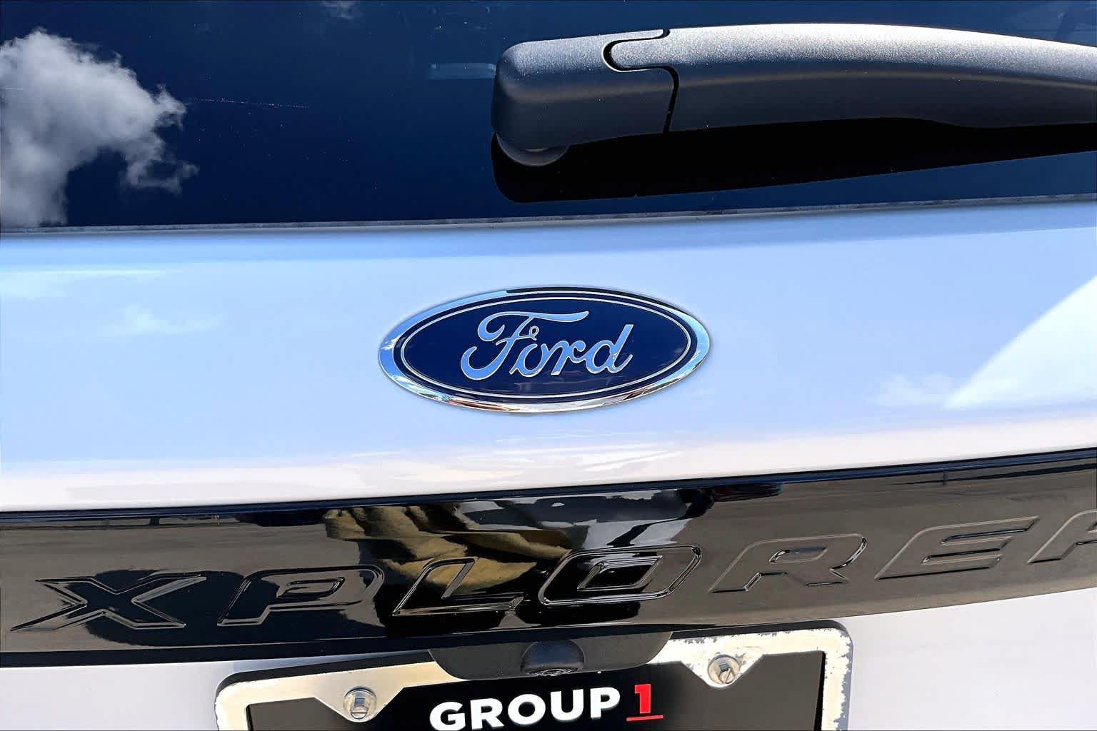 Certified 2023 Ford Explorer ST w/ Equipment Group 401A AWD/4WD image 31