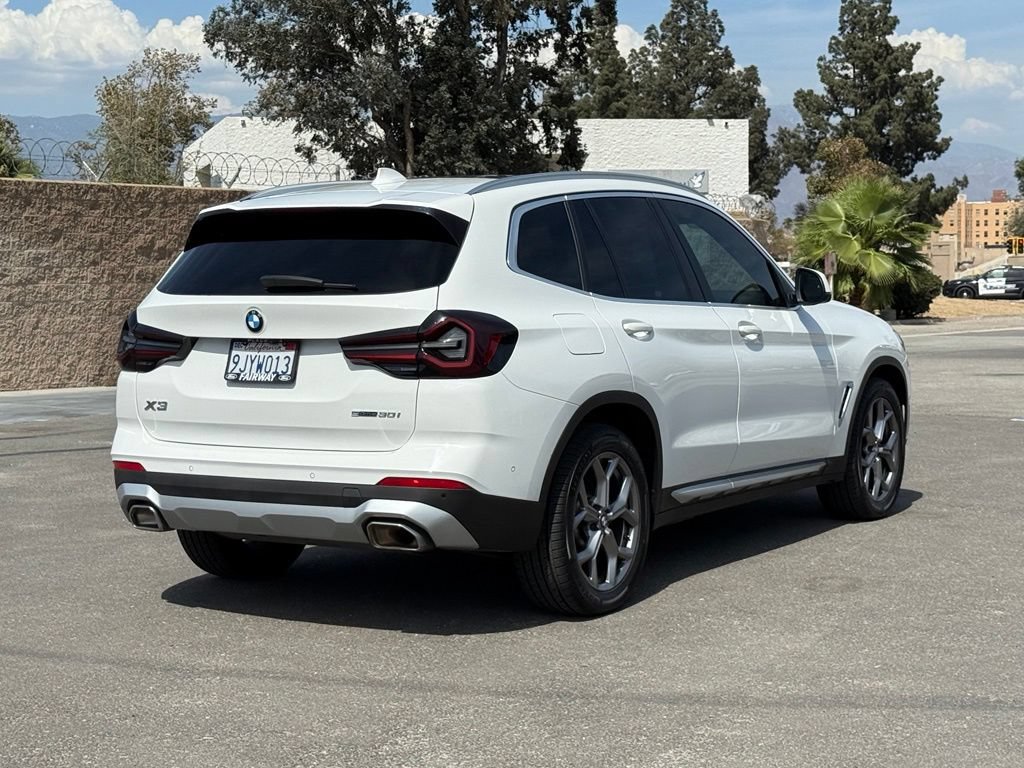 Used 2024 BMW X3 sDrive30i w/ Convenience Package RWD image 4