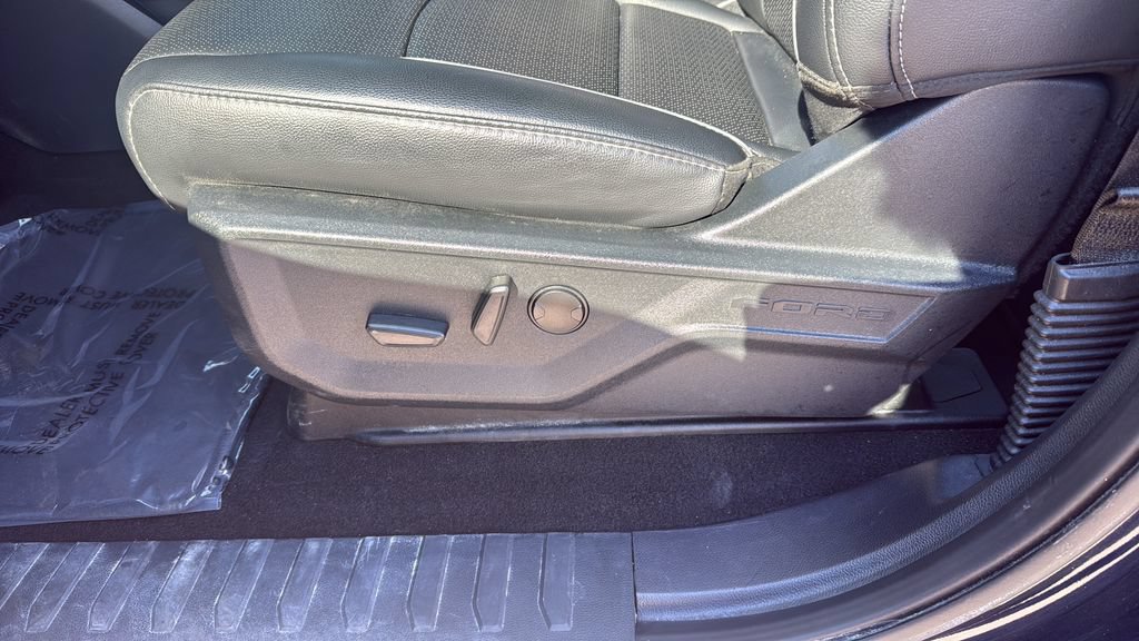 Certified 2025 Ford F150 Lariat AWD/4WD image 17
