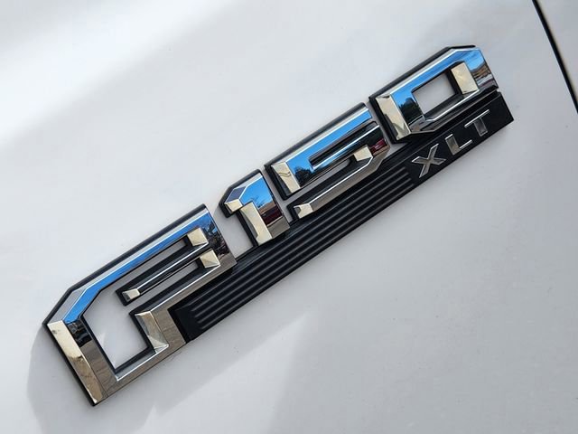 Certified 2017 Ford F150 XLT w/ FX4 Off-Road Package image 18