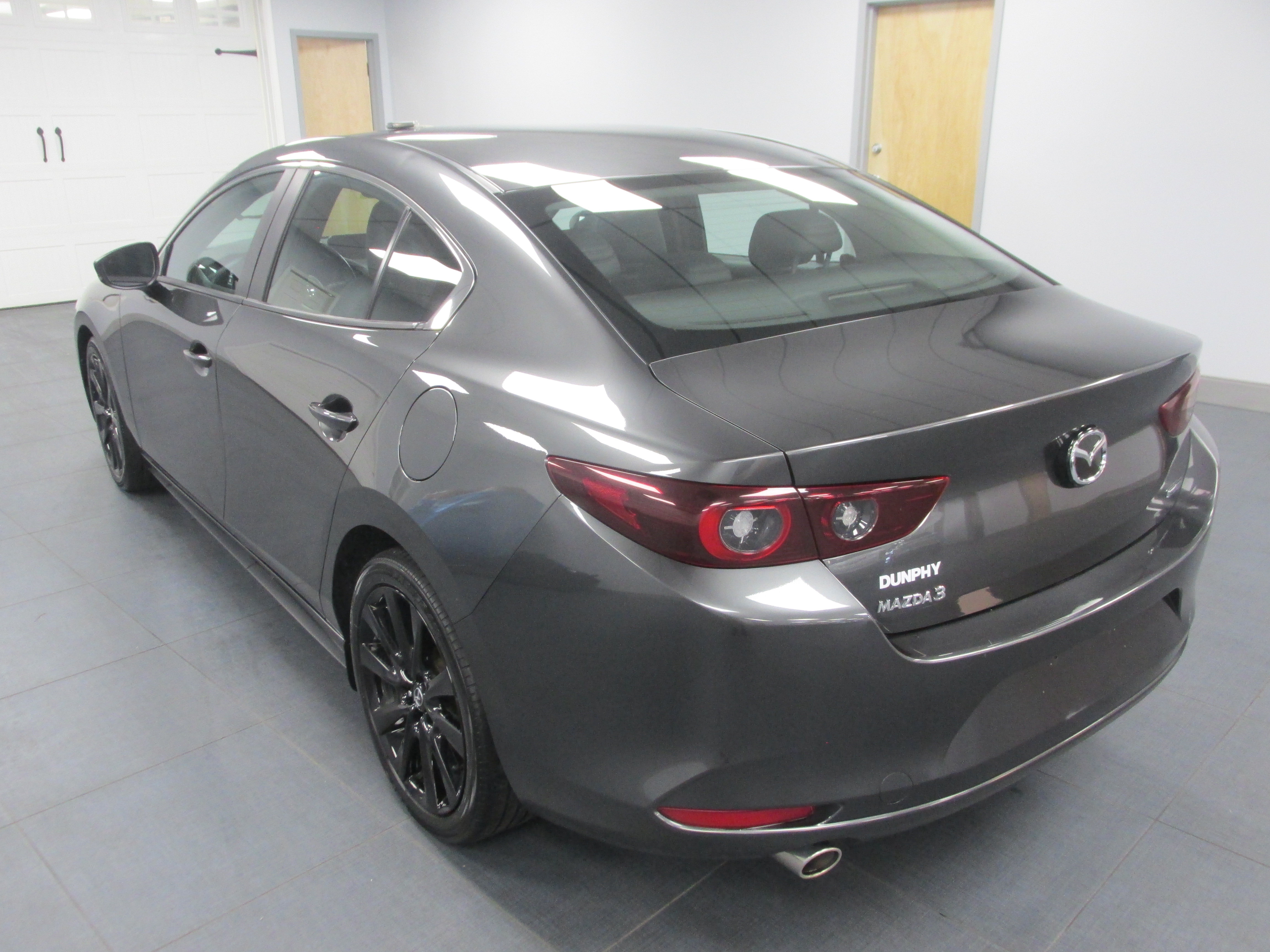 Used 2024 MAZDA MAZDA3 s FWD image 7