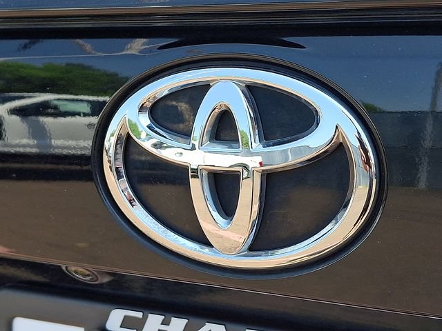 Used 2019 Toyota RAV4 XLE Premium w/ Cold Weather Package AWD/4WD image 30