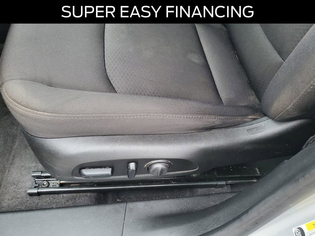 Used 2020 Chevrolet Malibu LT image 14