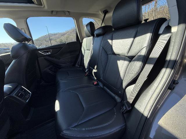Used 2021 Subaru Forester Limited w/ Popular Package #3 image 14