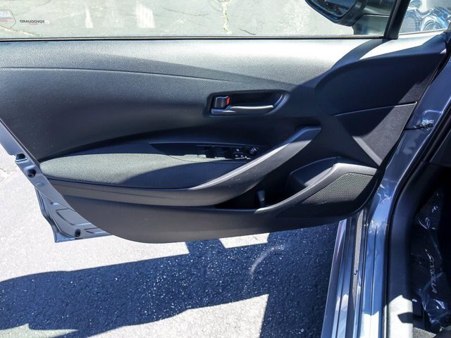 Used 2025 Toyota Corolla LE FWD image 25