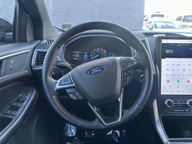 Certified 2022 Ford Edge ST-Line image 11