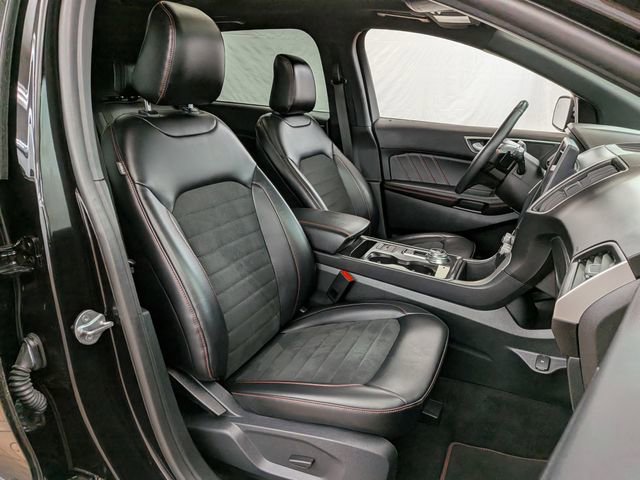 Certified 2024 Ford Edge ST-Line w/ Class II Trailer Tow Package AWD/4WD image 22