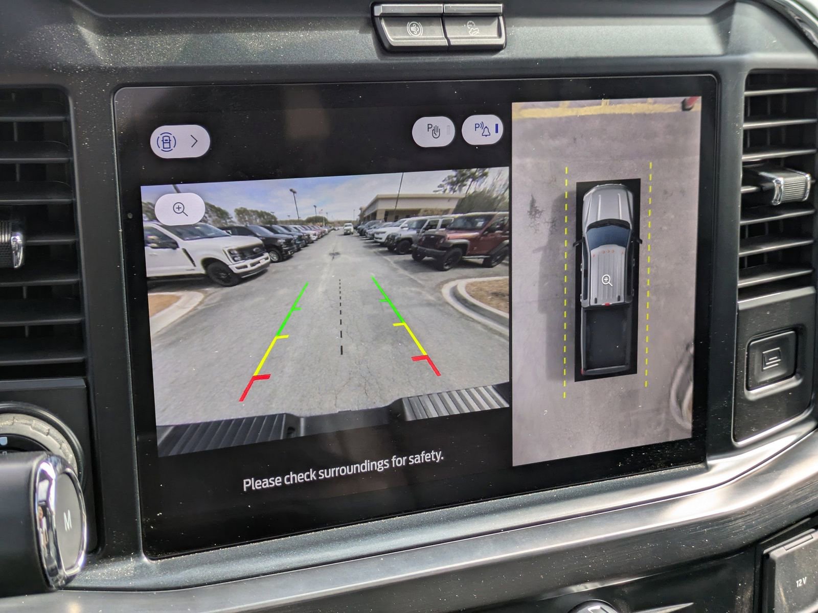 Certified 2026 Ford F250 Lariat w/ Black Appearance Package image 23