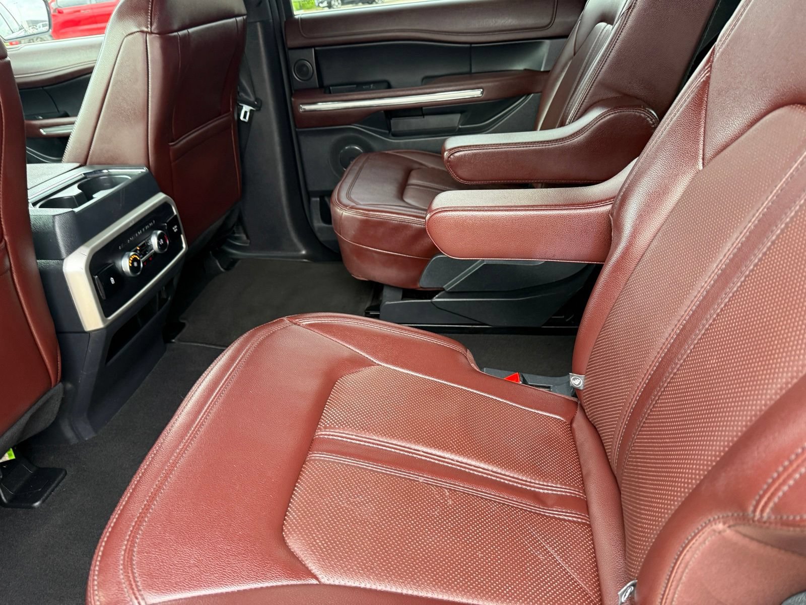 Certified 2024 Ford Expedition Max Limited AWD/4WD image 19