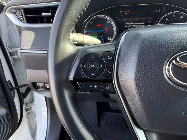 Used 2024 Toyota Venza XLE image 21