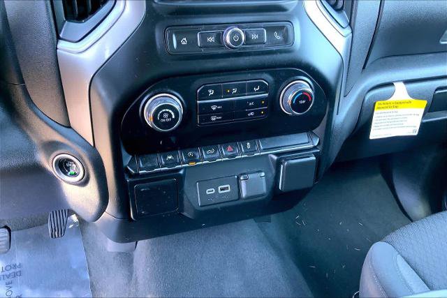Used 2023 Chevrolet Silverado 1500 Custom AWD/4WD image 35