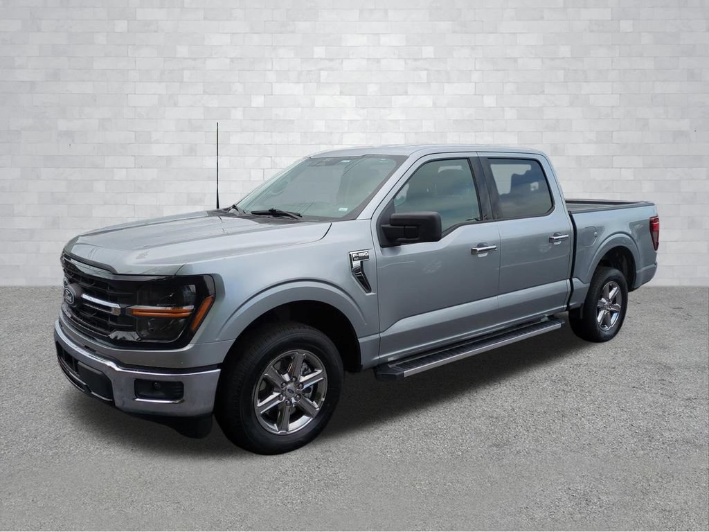 Certified 2025 Ford F150 XLT w/ Equipment Group 301A Standard RWD image 9