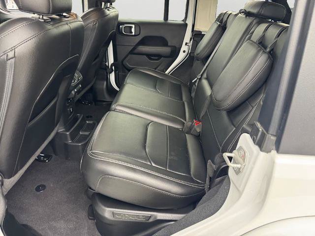 Used 2023 Jeep Wrangler Unlimited Sahara w/ Cold Weather Group AWD/4WD image 10